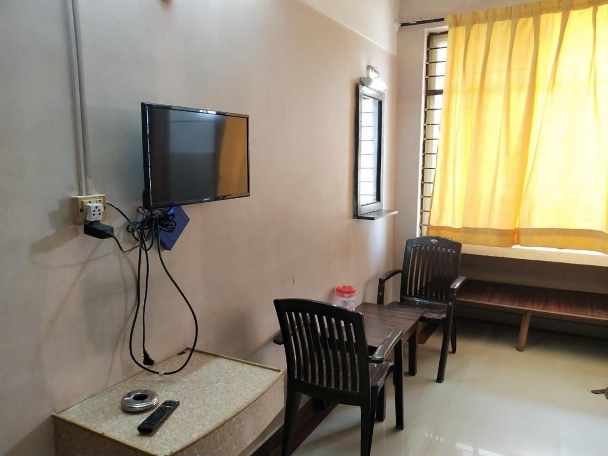 Iroomz Hoysala Residency Bellary Exteriör bild