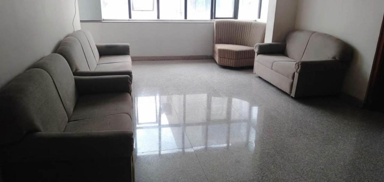 Iroomz Hoysala Residency Bellary Exteriör bild